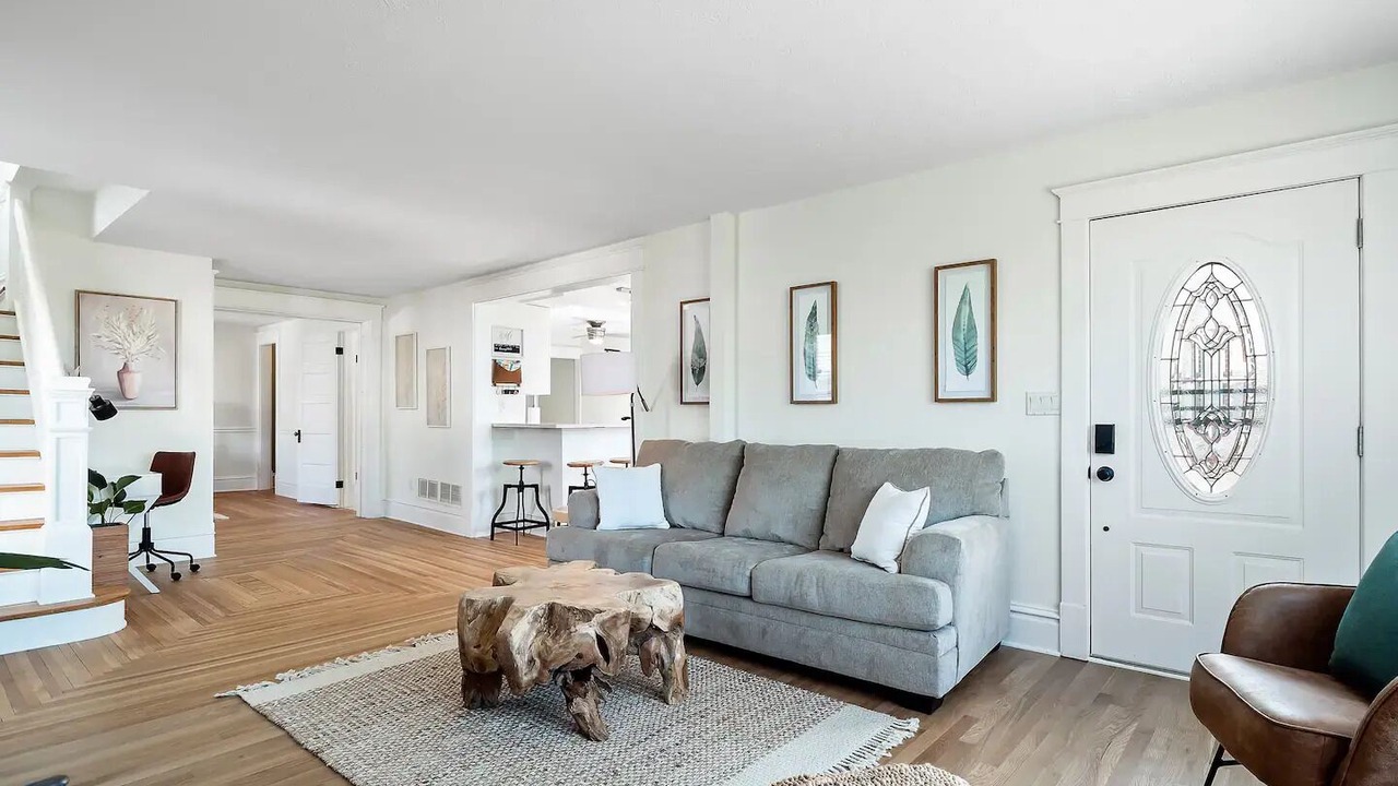 Photo of Livingroom in Port Clinton