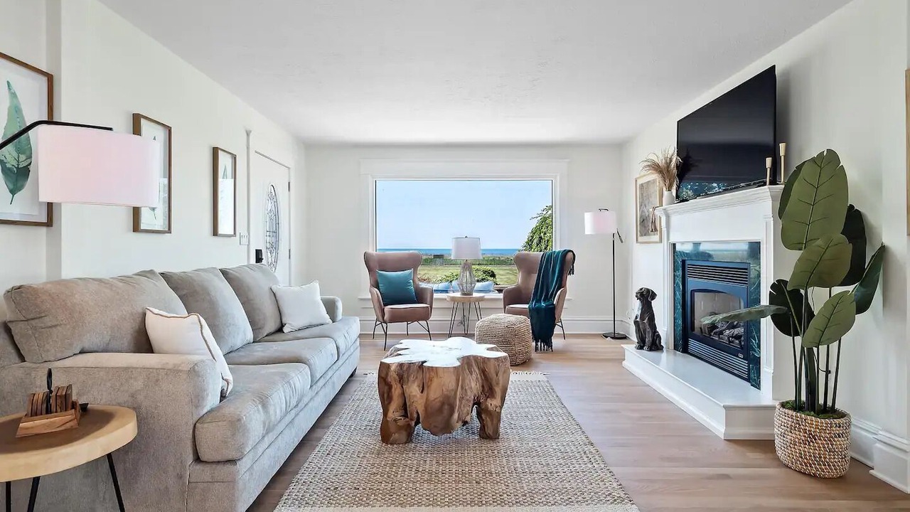 Photo of Livingroom in Port Clinton