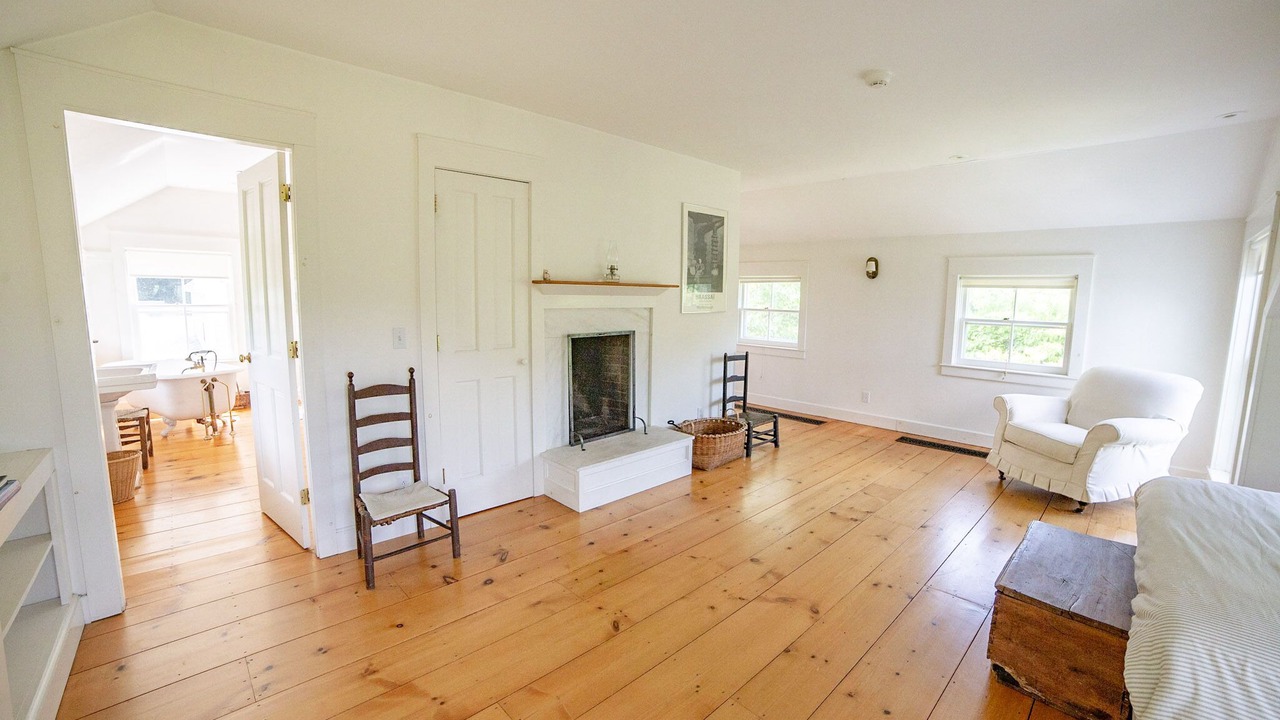 Photo of Bedroom in South Londonderry