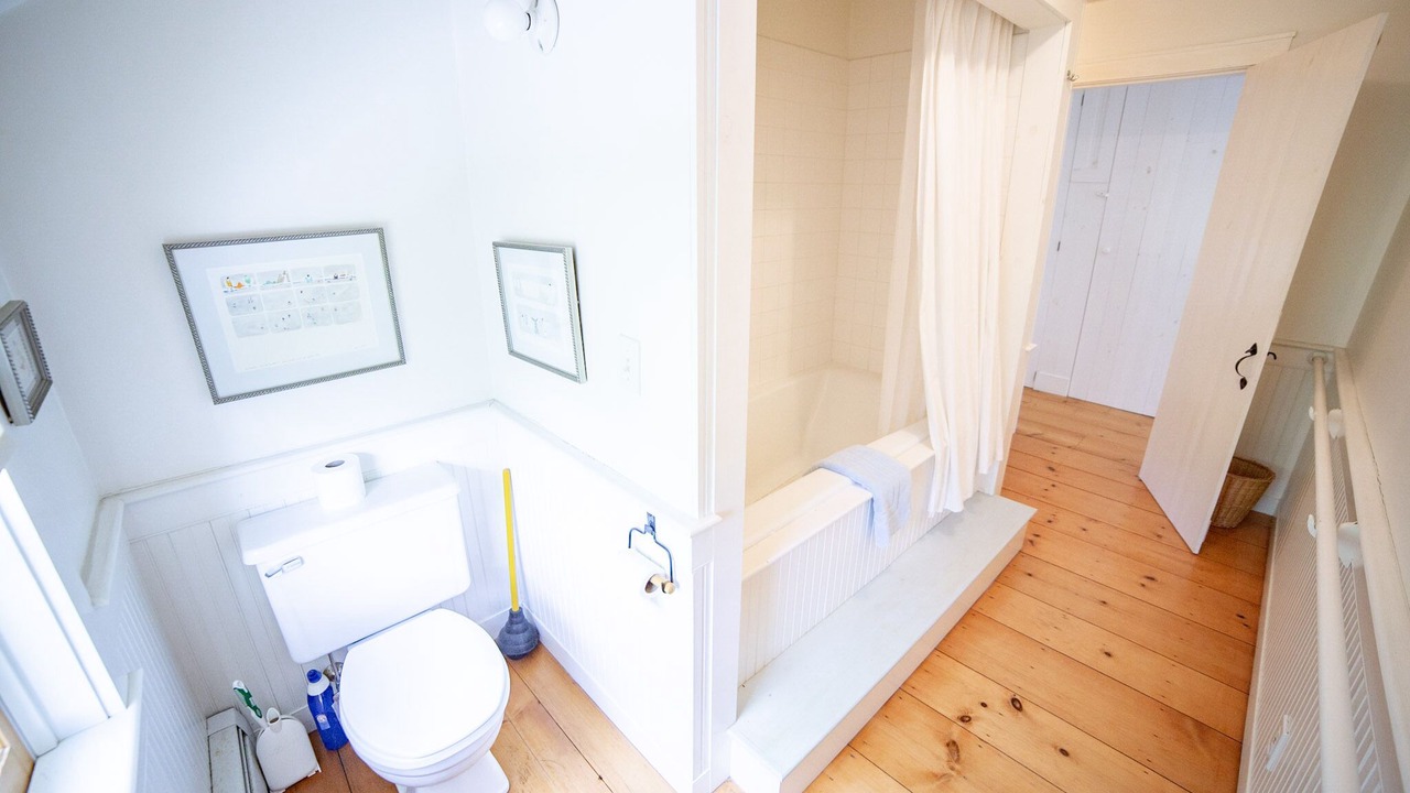 Photo of Bathroom in South Londonderry