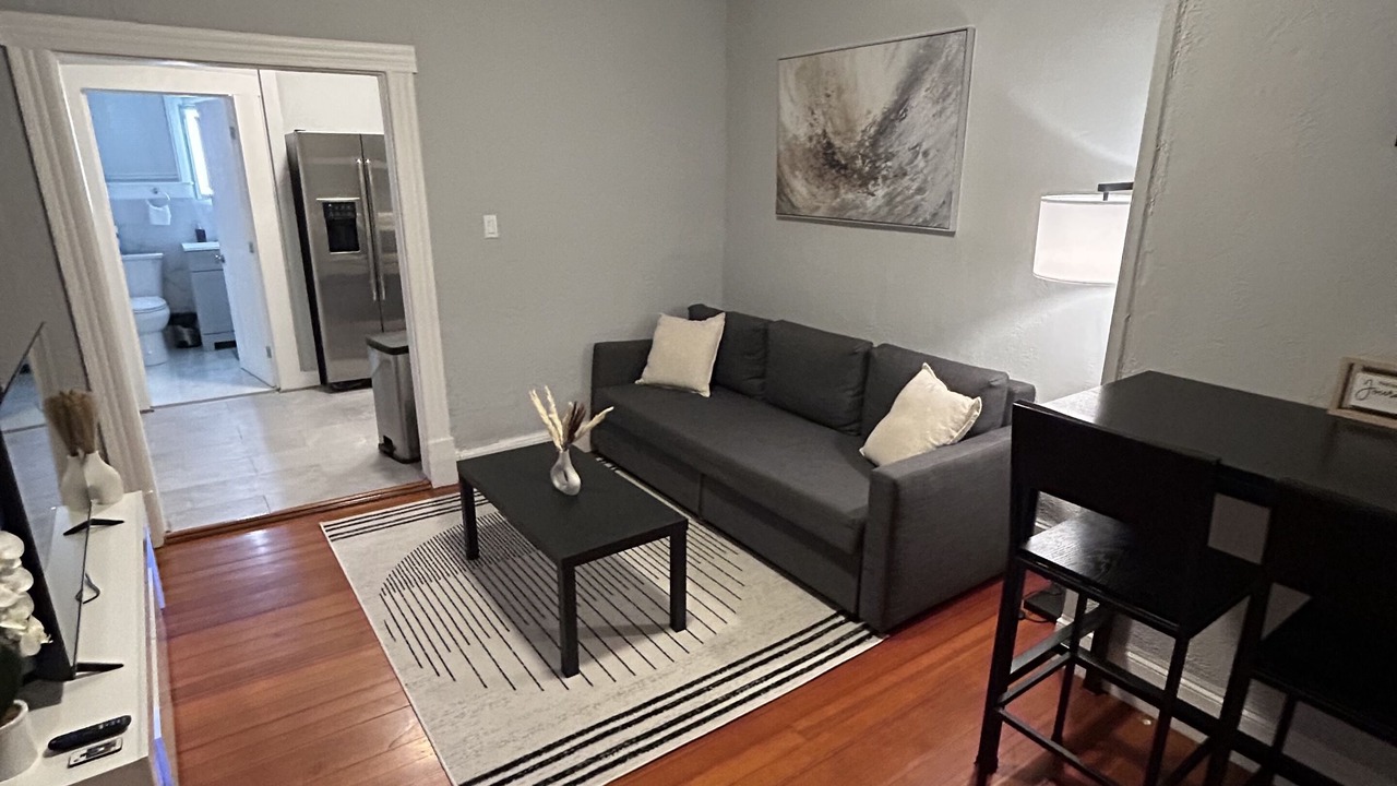 Photo of Livingroom in Lowell