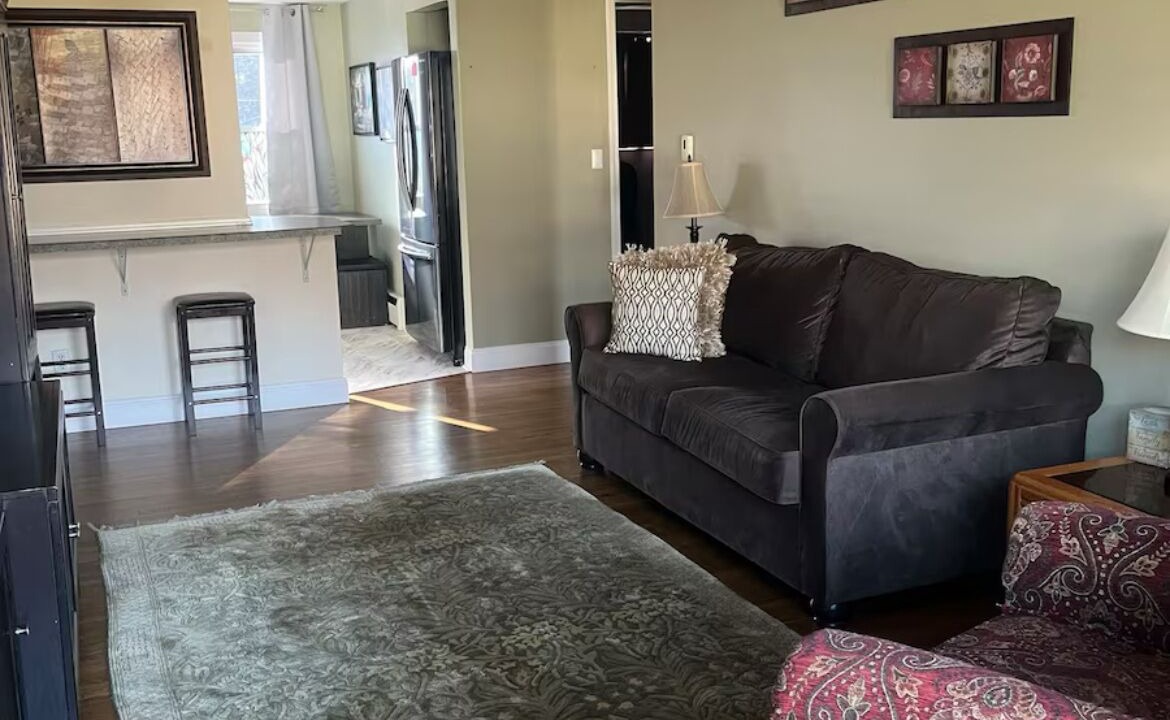 Photo of Livingroom in Cheektowaga