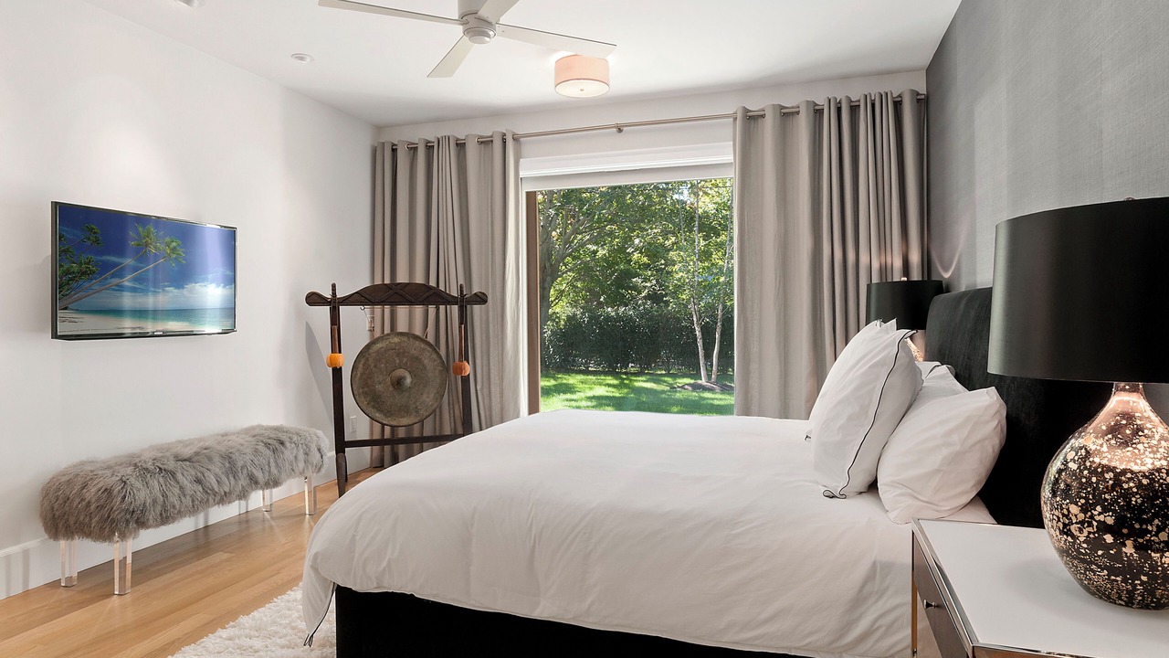 Photo of Bedroom in Amagansett Lanes