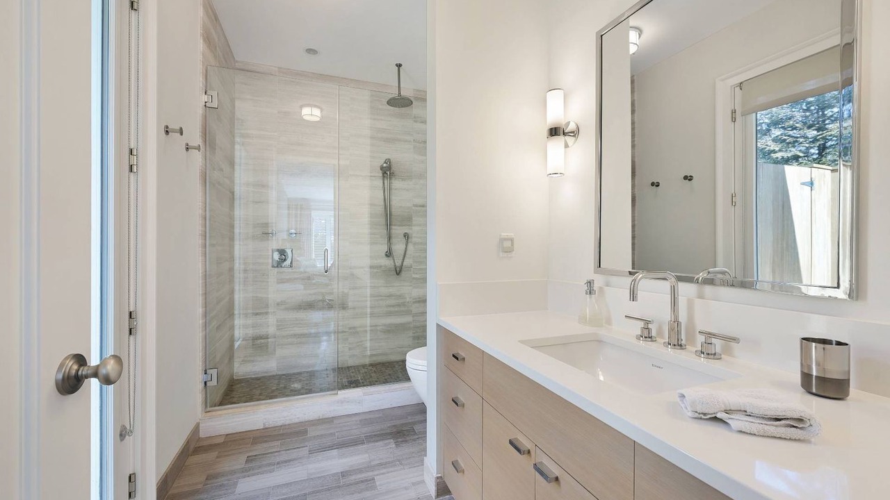 Photo of Bathroom in Amagansett Lanes