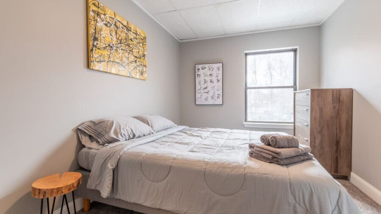 Photo of Bedroom in Orono