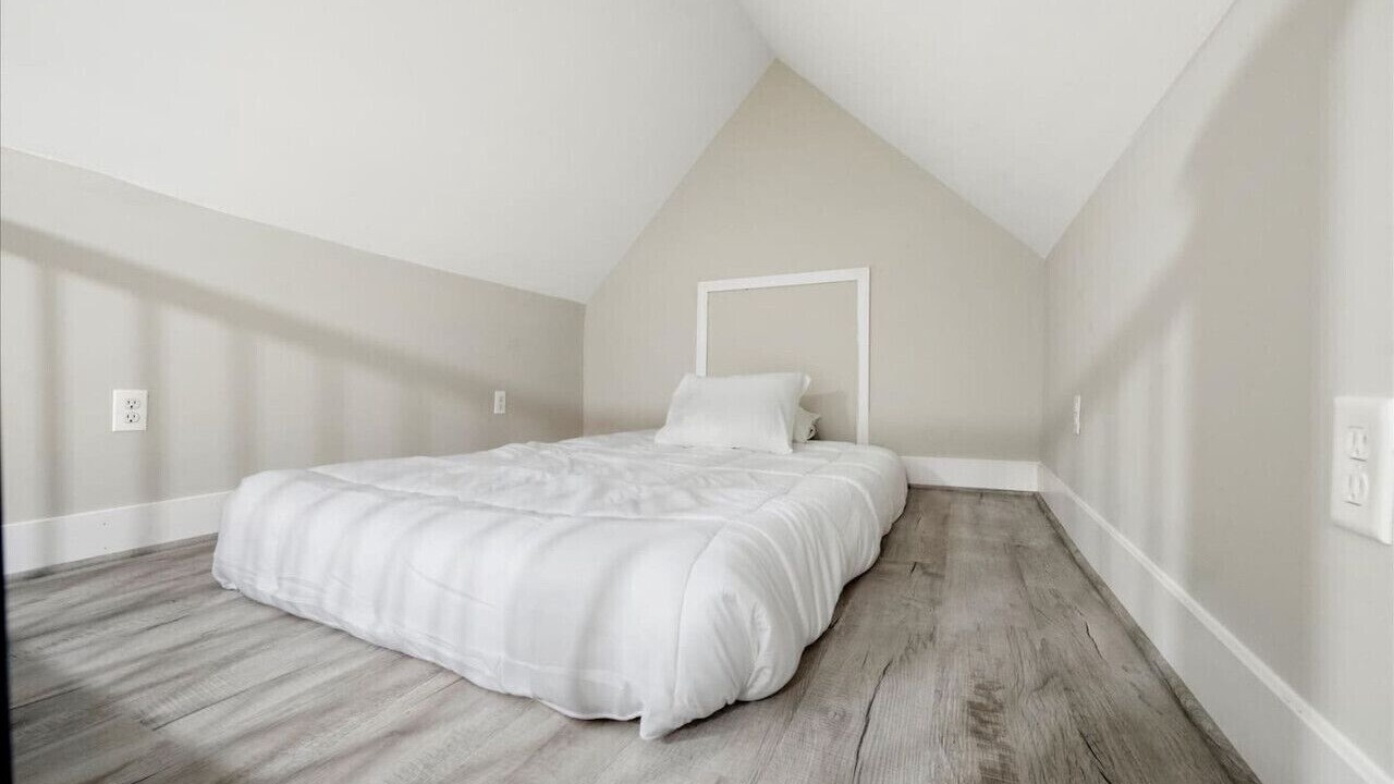 Photo of Bedroom in Sylvan Beach