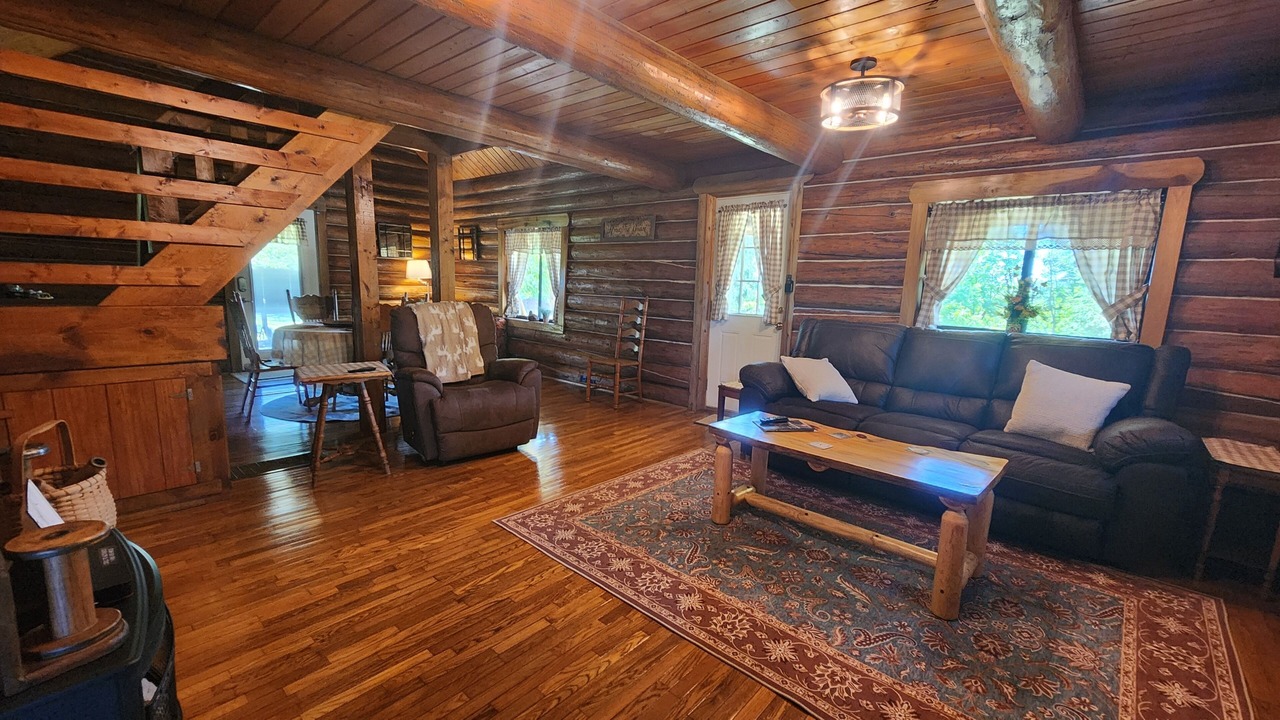 Photo of Livingroom in West Union
