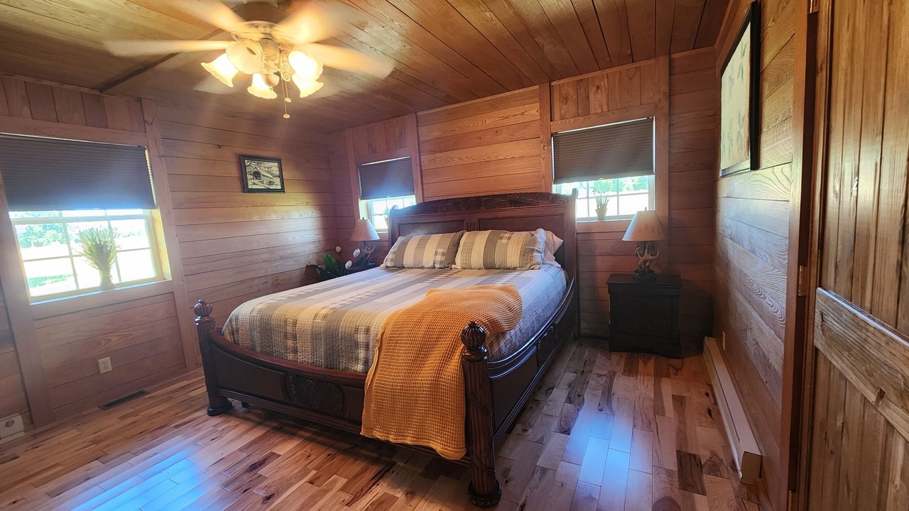 Photo of Bedroom in West Union