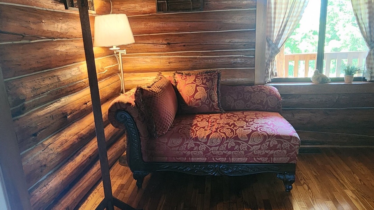 Photo of Livingroom in West Union