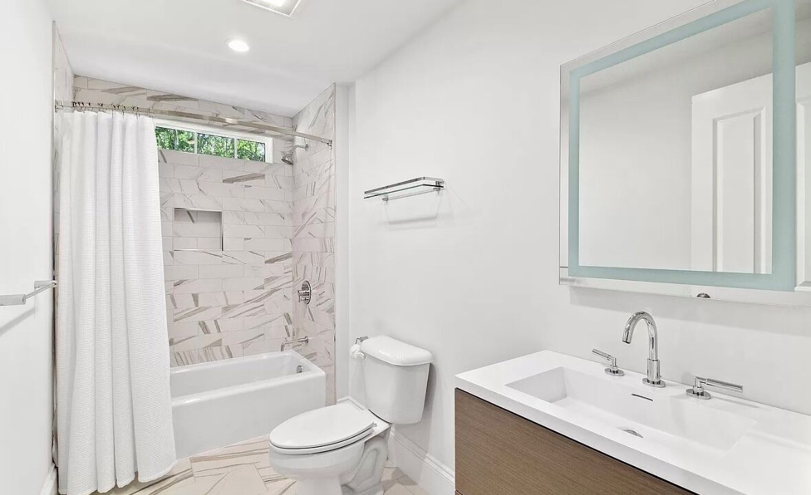 Photo of Bathroom in North Sea