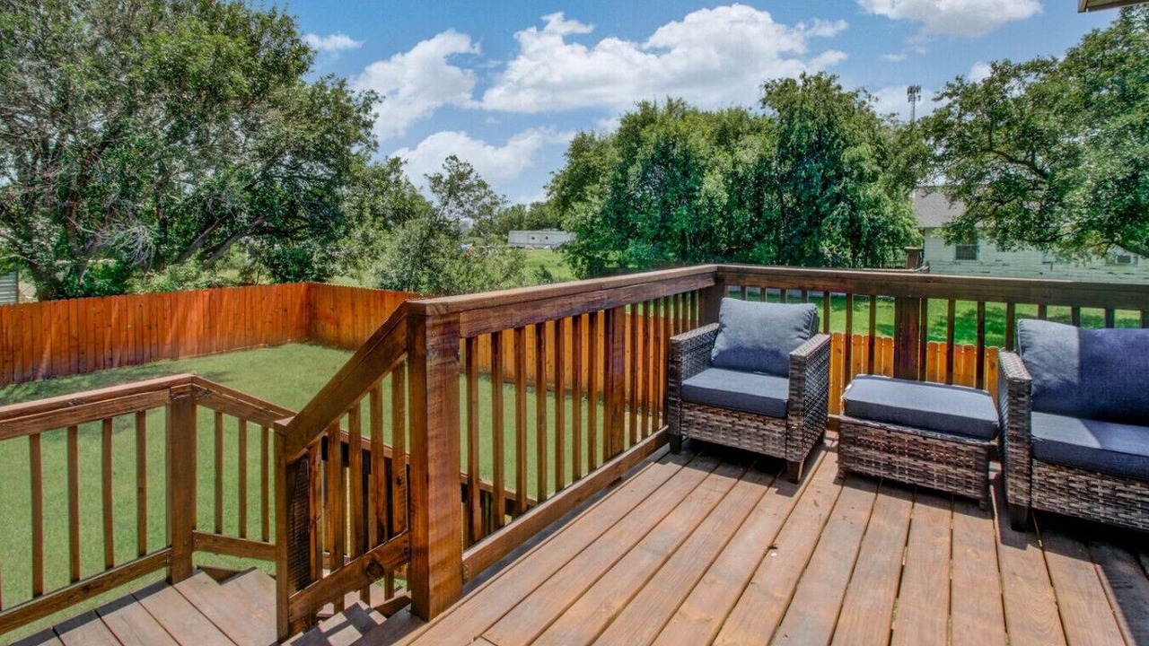 Photo of Outdoor in Hitchcock