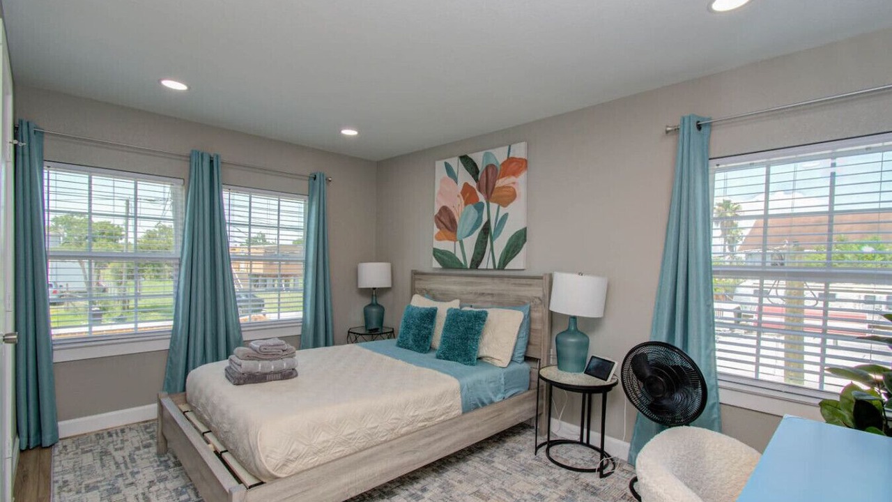 Photo of Bedroom in Hitchcock