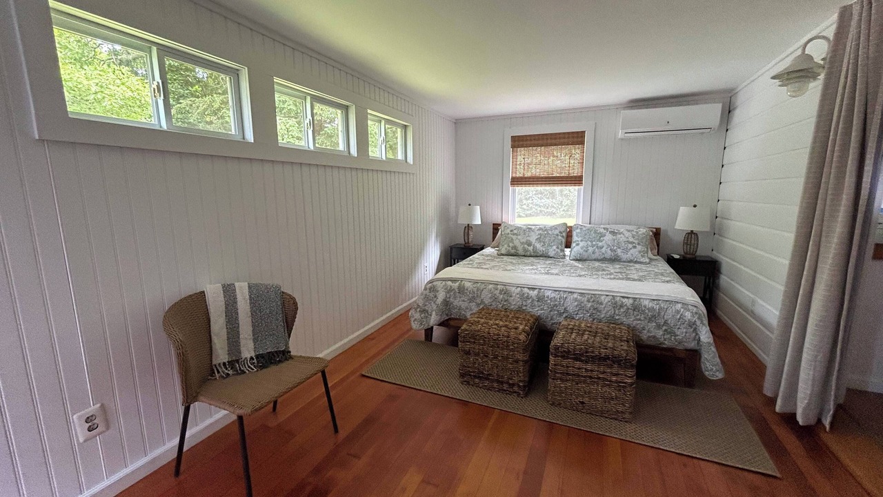 Photo of Bedroom in Baiting Hollow