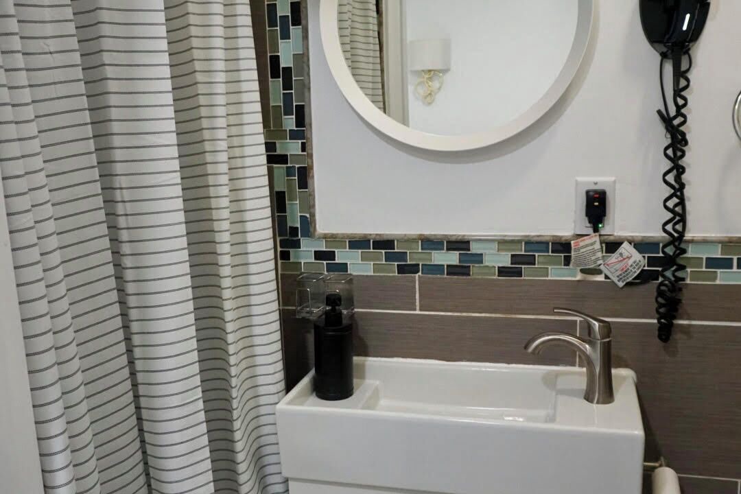 Photo of Bathroom in Weehawken