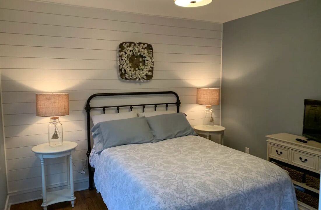 Photo of Bedroom in Saratoga Springs