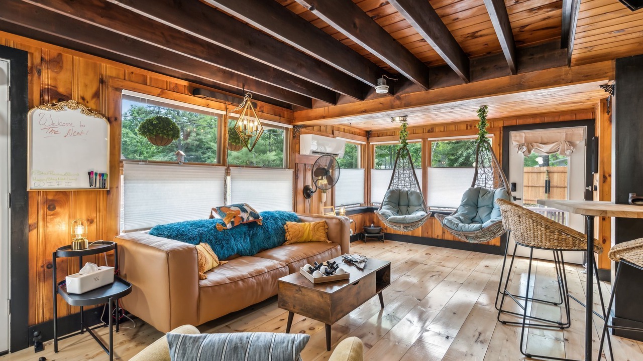 Photo of Livingroom in Newfield