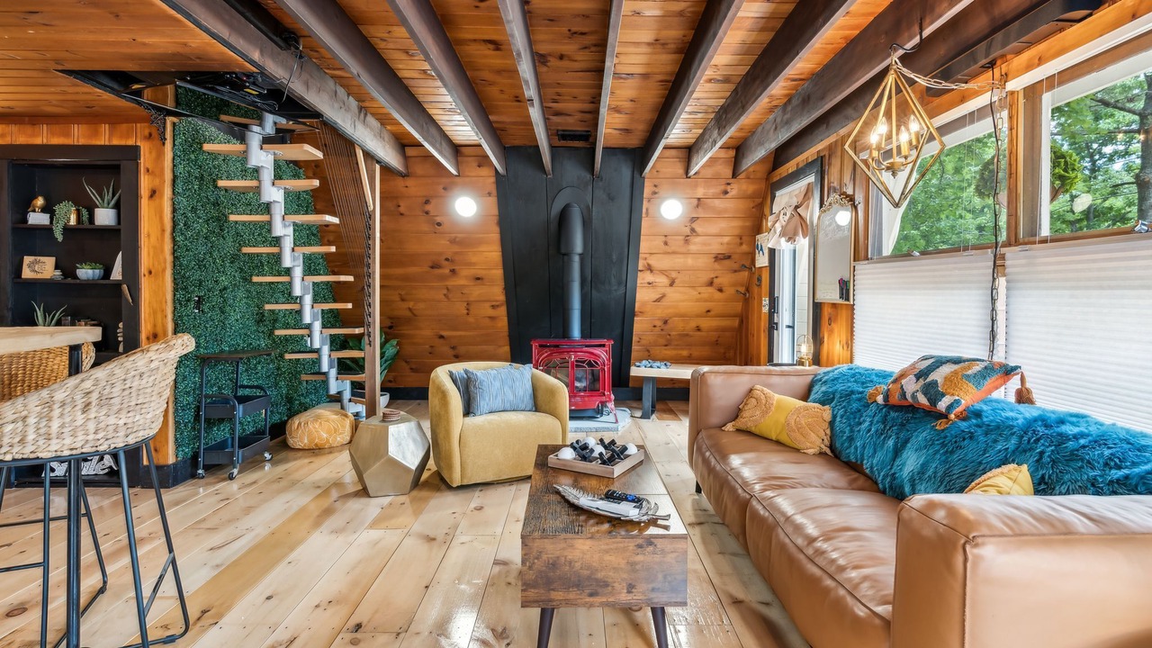 Photo of Livingroom in Newfield