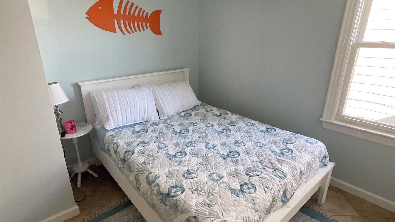 Photo of Bedroom in Old Saybrook