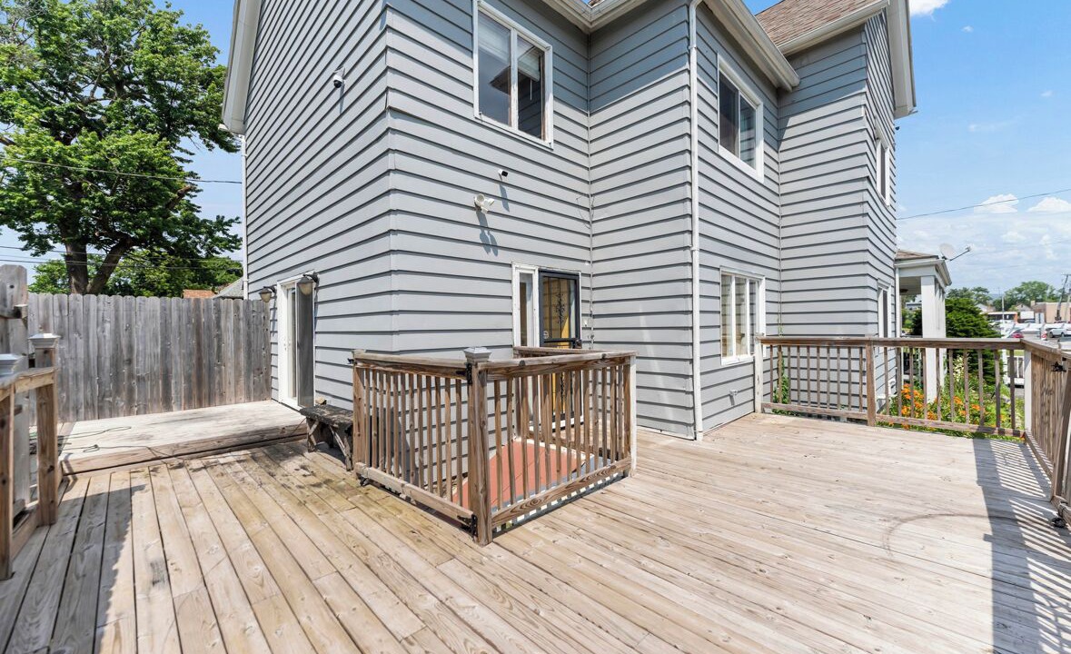 Photo of Patio Balcony in Niagara County