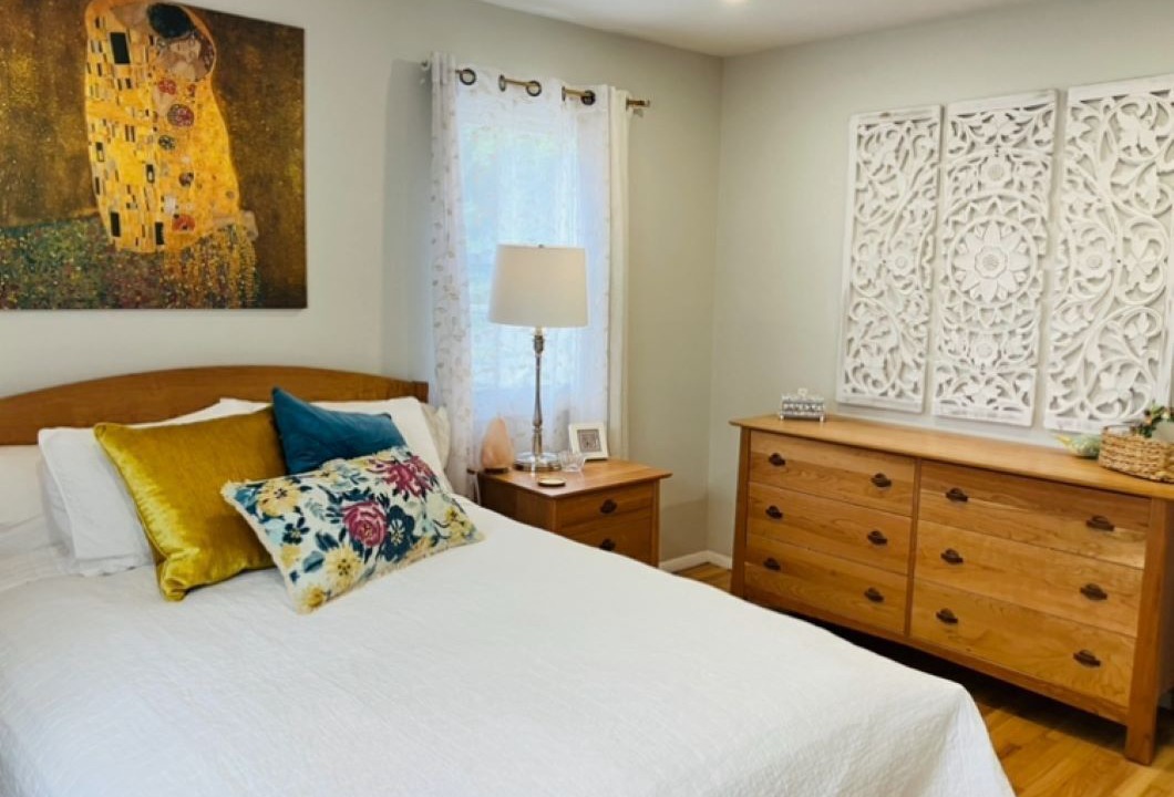 Photo of Bedroom in Saratoga Springs