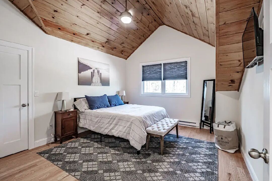 Photo of Bedroom in Sebago