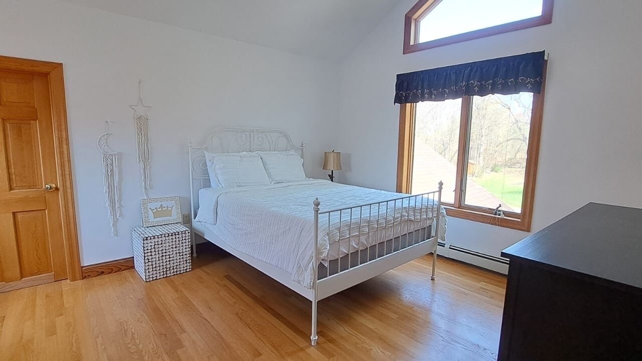 Photo of Bedroom in Salt Point