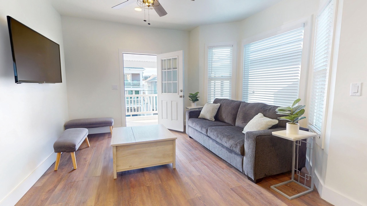 Photo of Livingroom in North End
