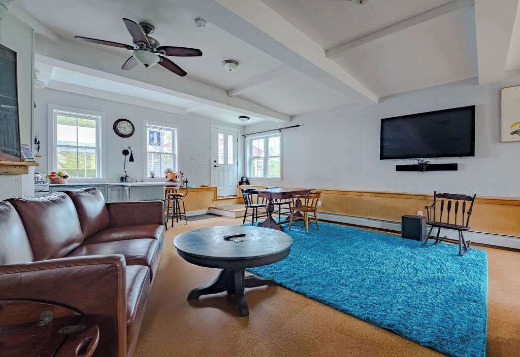 Photo of Livingroom in Peaks Island
