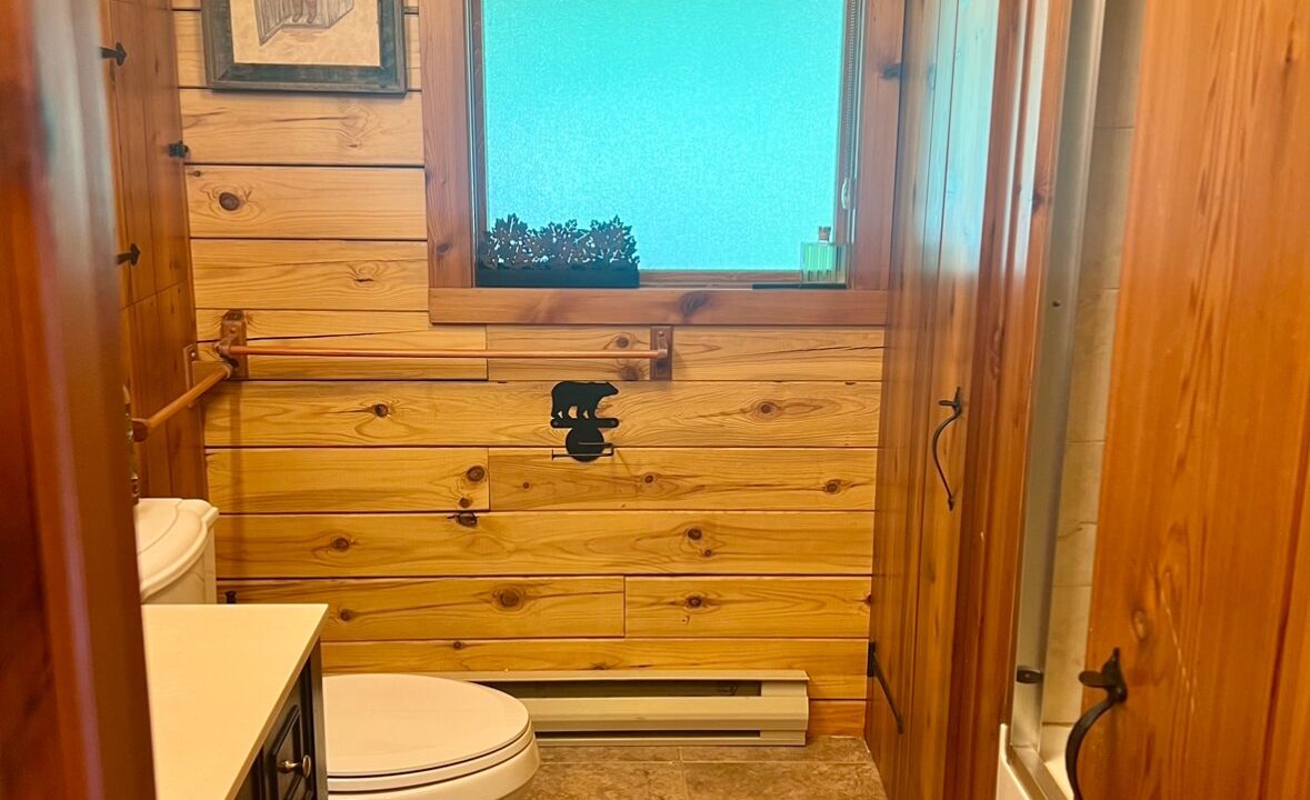 Photo of Bathroom in Roxbury