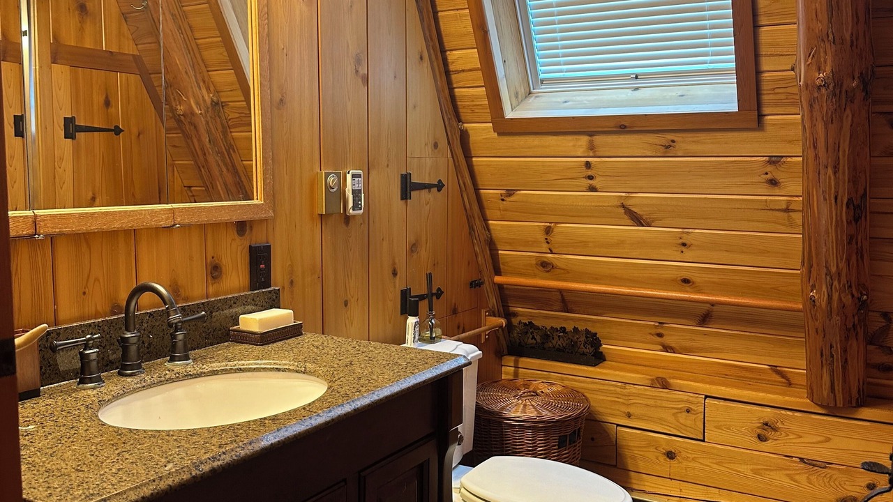 Photo of Bathroom in Roxbury