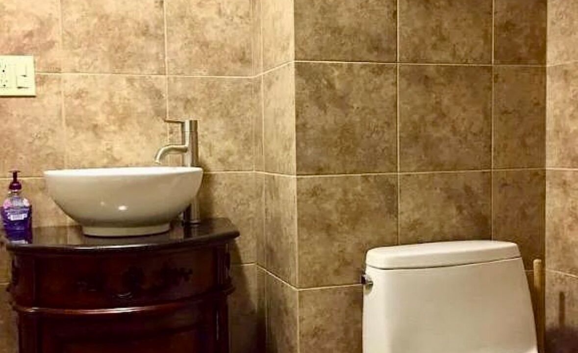 Photo of Bathroom in Roxbury