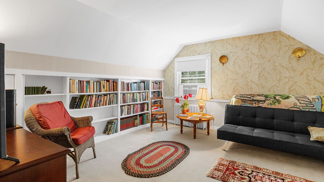 Photo of Livingroom in New Paltz