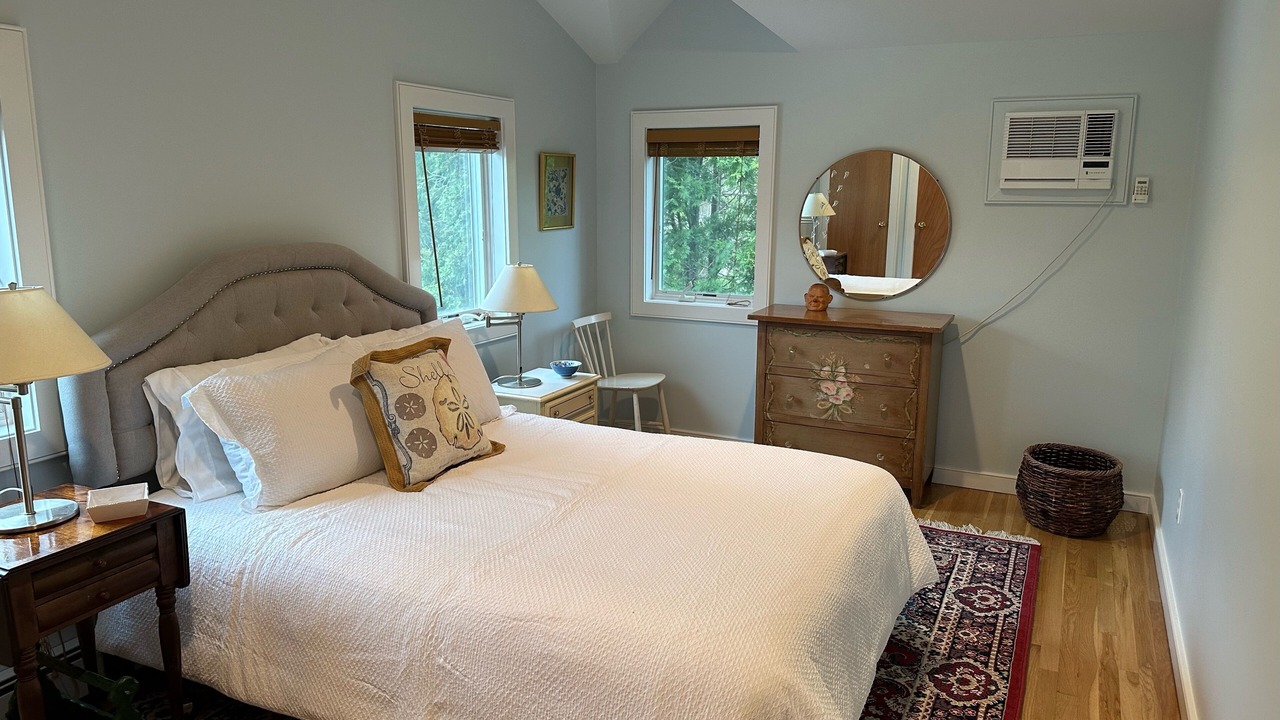 Photo of Bedroom in East Quogue