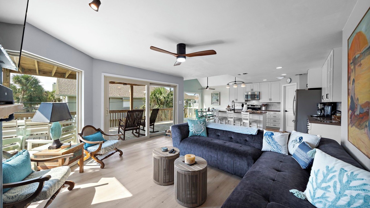 Photo of Bedroom in Pirates Beach