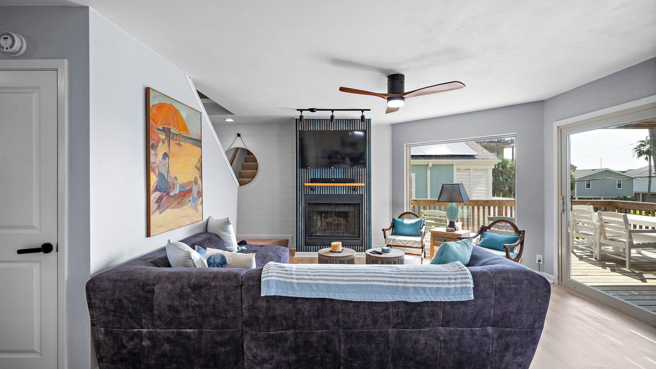Photo of Livingroom in Pirates Beach