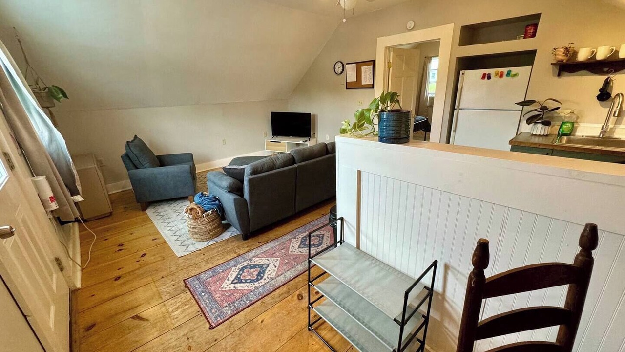 Photo of Livingroom in Bradford