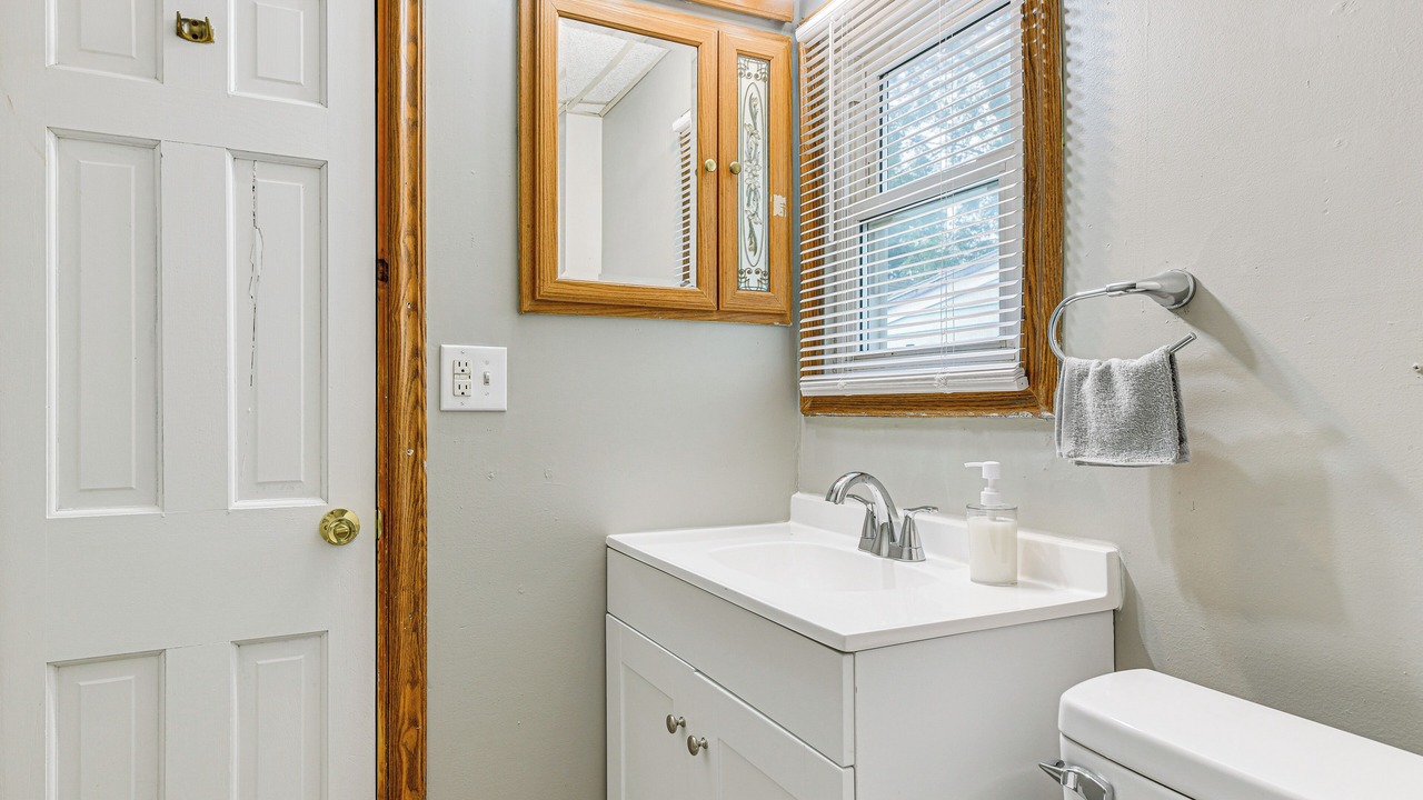 Photo of Bathroom in North Tonawanda