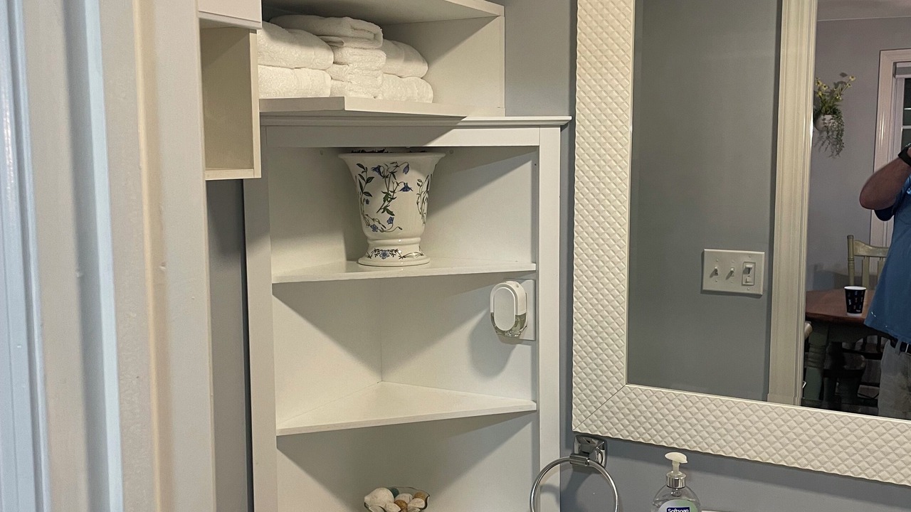 Photo of Bathroom in Baiting Hollow