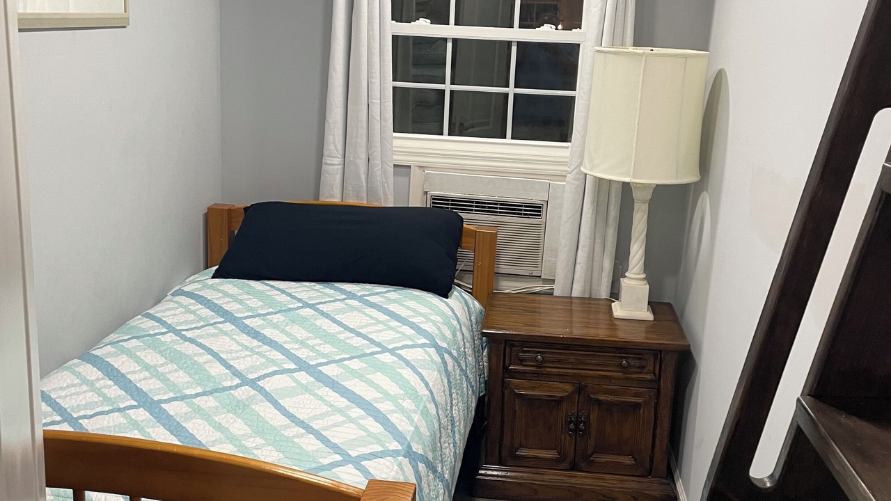 Photo of Bedroom in Baiting Hollow