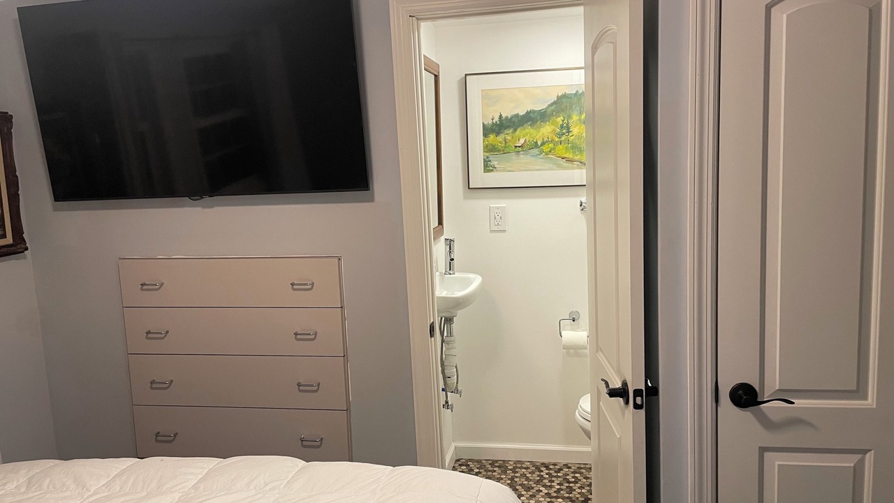 Photo of Bedroom in Baiting Hollow