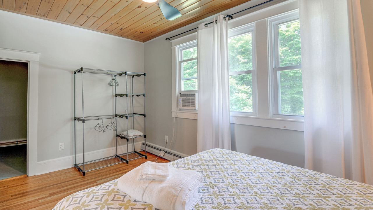 Photo of Bedroom in North Lake George