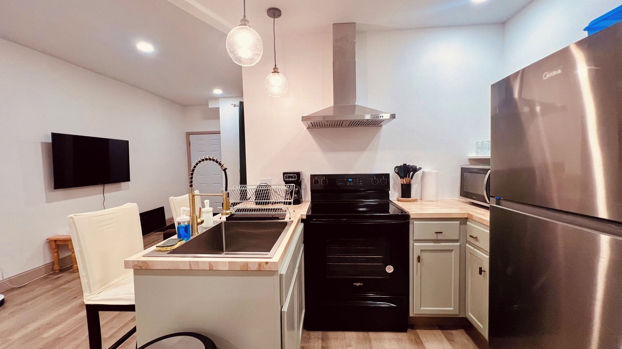 Photo of Kitchen in Downtown Niagara Falls