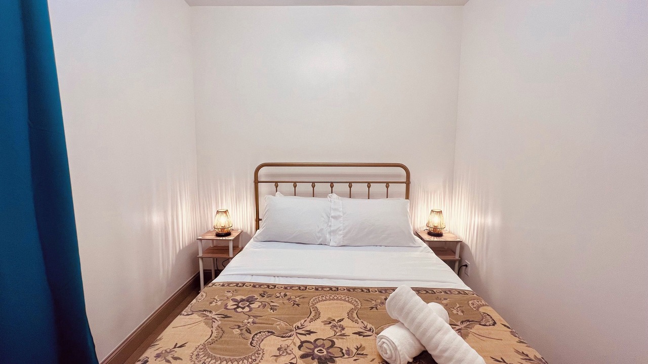 Photo of Bedroom in Downtown Niagara Falls
