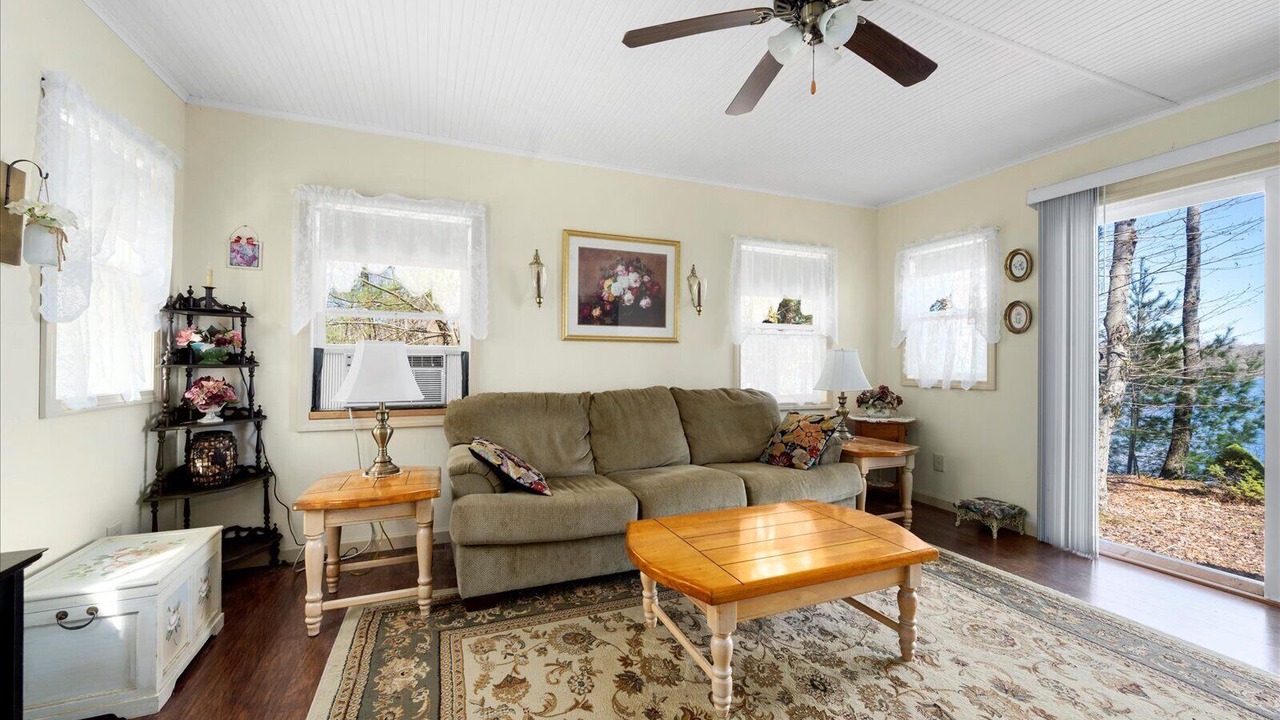 Photo of Livingroom in Cold Brook