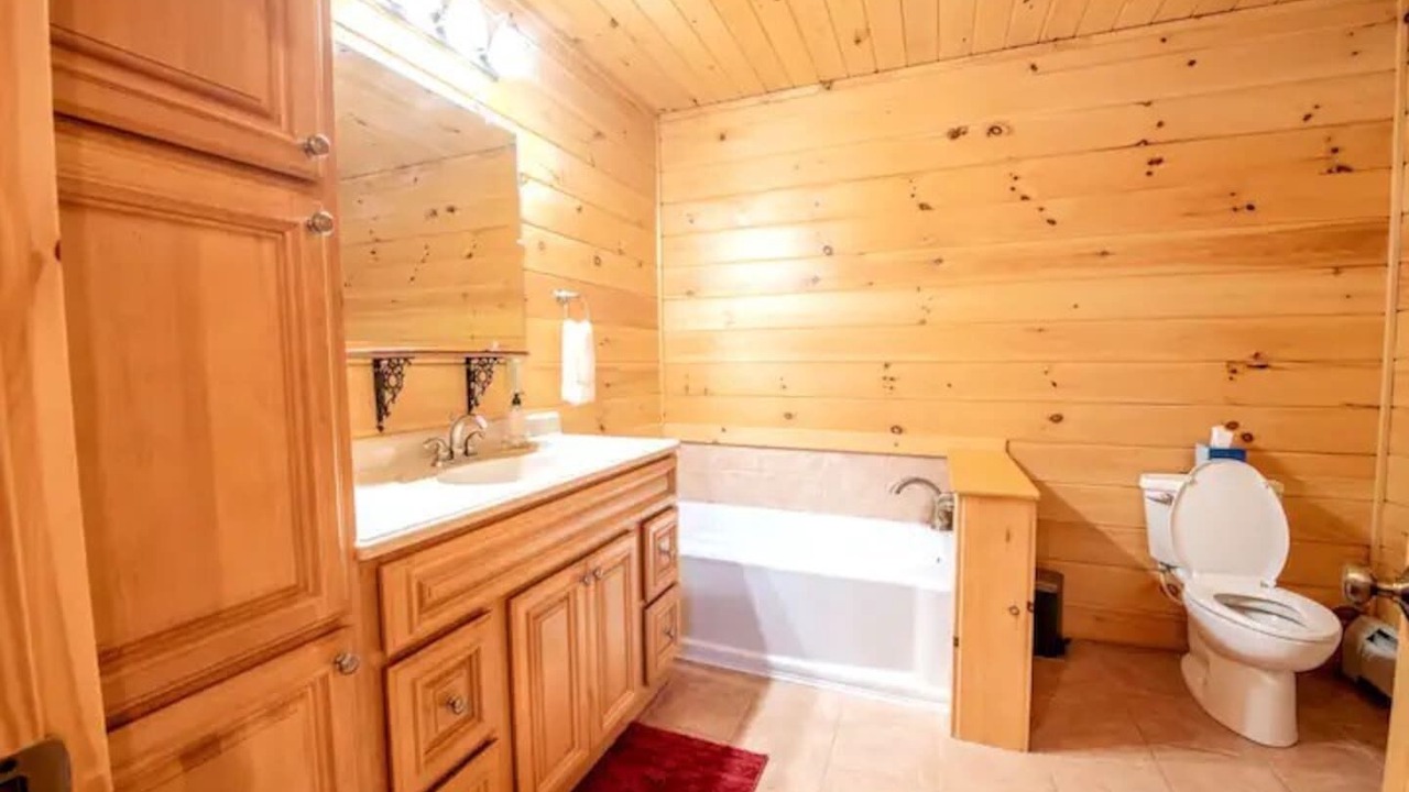 Photo of Bathroom in Jay