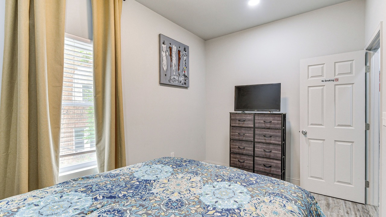 Photo of Bedroom in Mondawmin