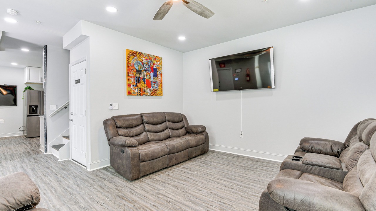 Photo of Livingroom in Mondawmin