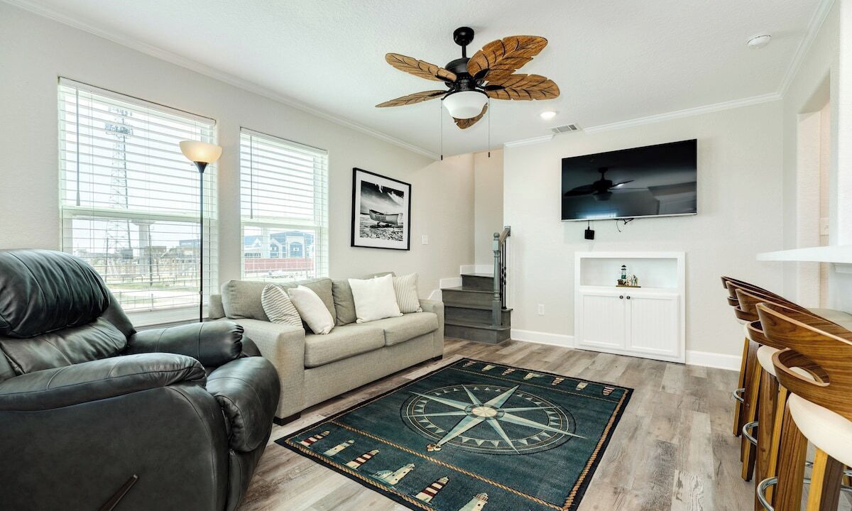 Photo of Livingroom in Surfside Beach