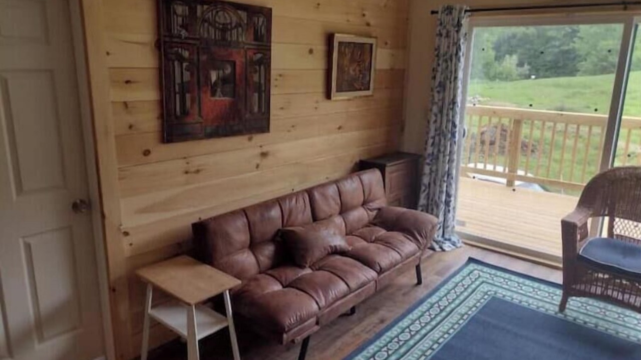 Photo of Livingroom in Wallingford