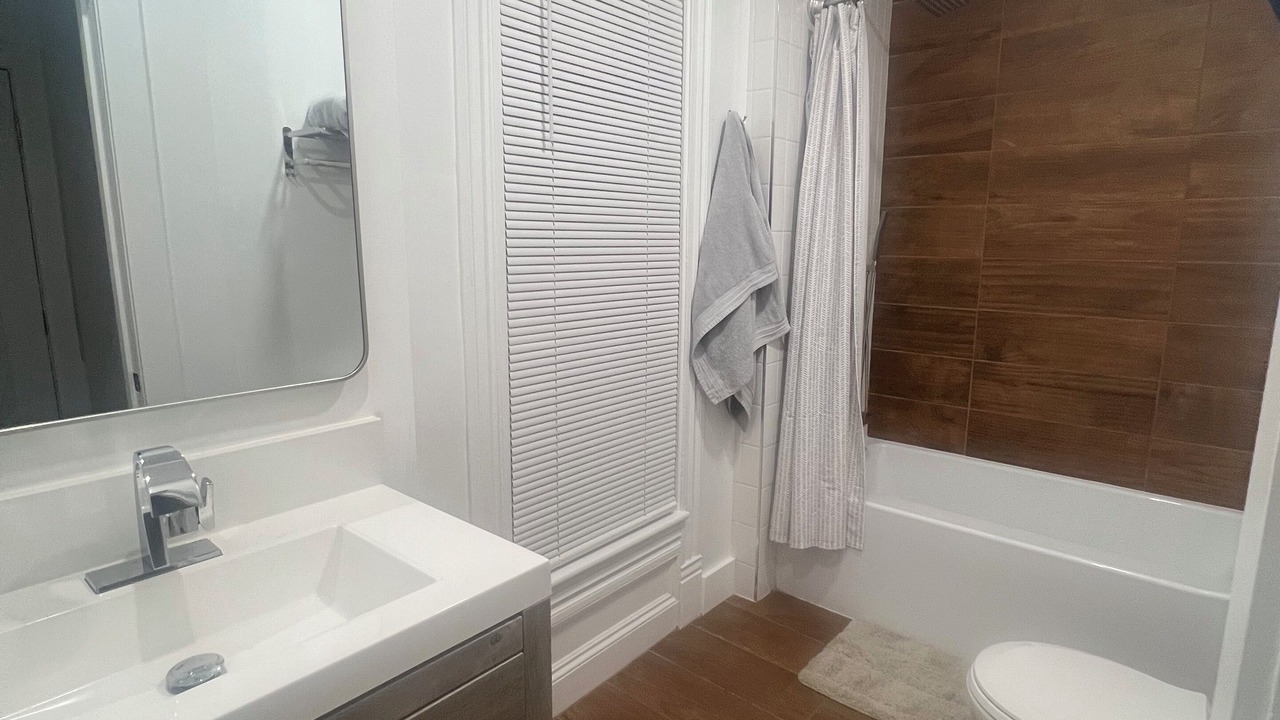 Photo of Bathroom in Deposit